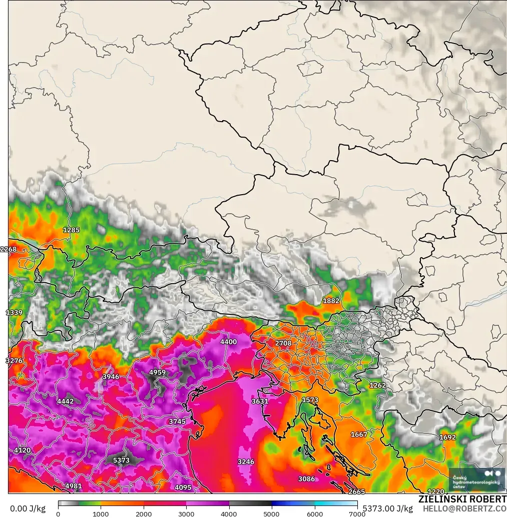 ALADIN CZ 2.3 km modelo - Austria, CAPE