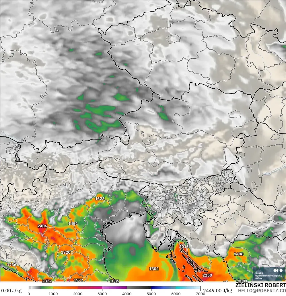 ALADIN CZ 2.3 km modelo - Austria, CAPE