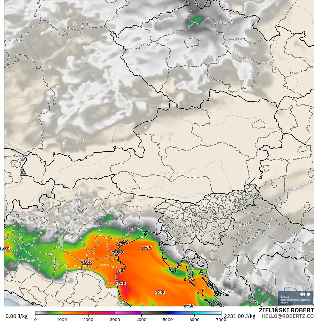ALADIN CZ 2.3 km modelo - Austria, CAPE