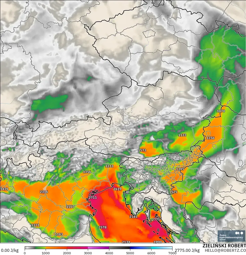 ALADIN CZ 2.3 km modelo - Austria, CAPE