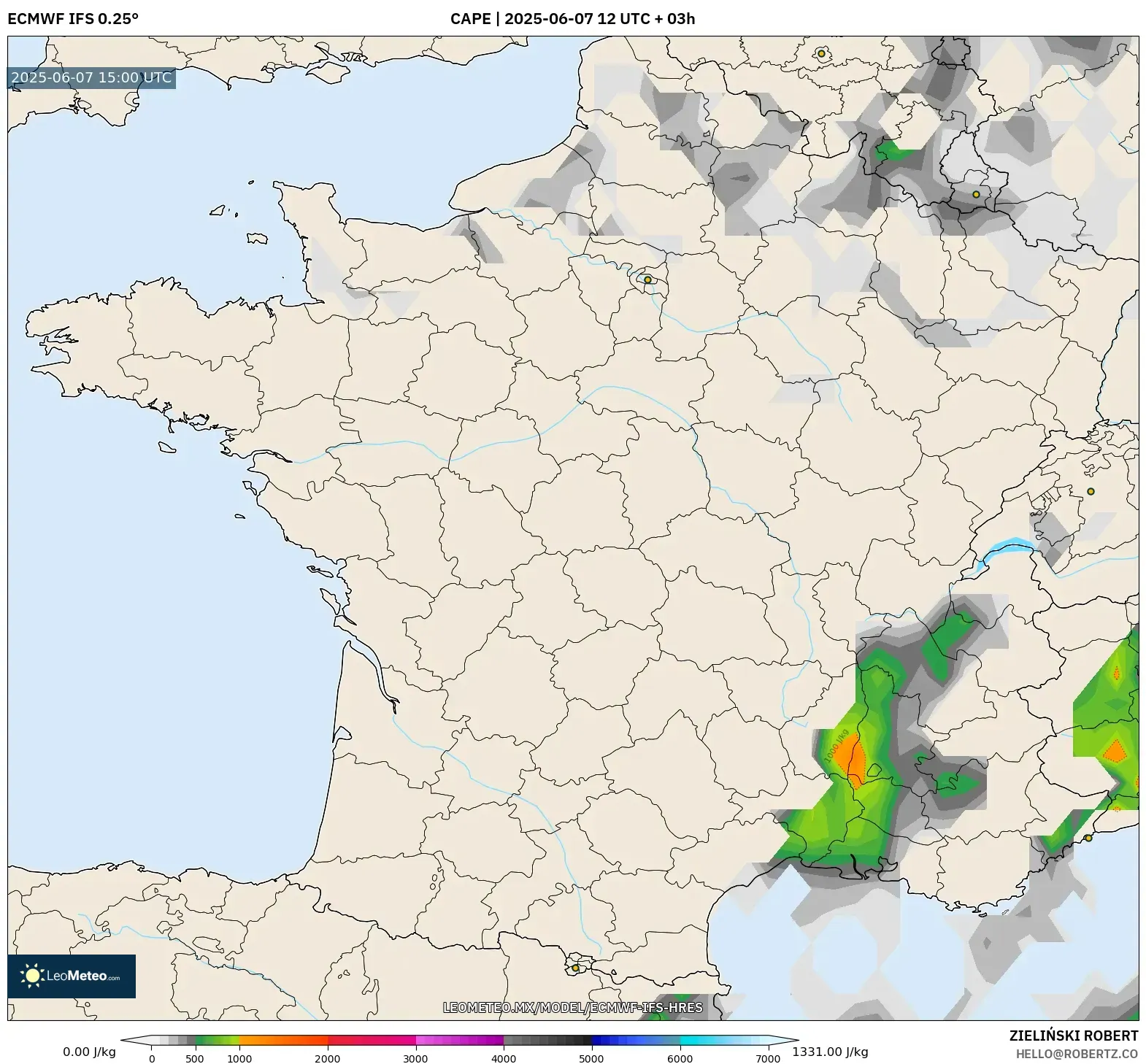 ECMWF IFS 0.25° model - Francia, CAPE ECMWF IFS 0.25° model - Francia, CAPE