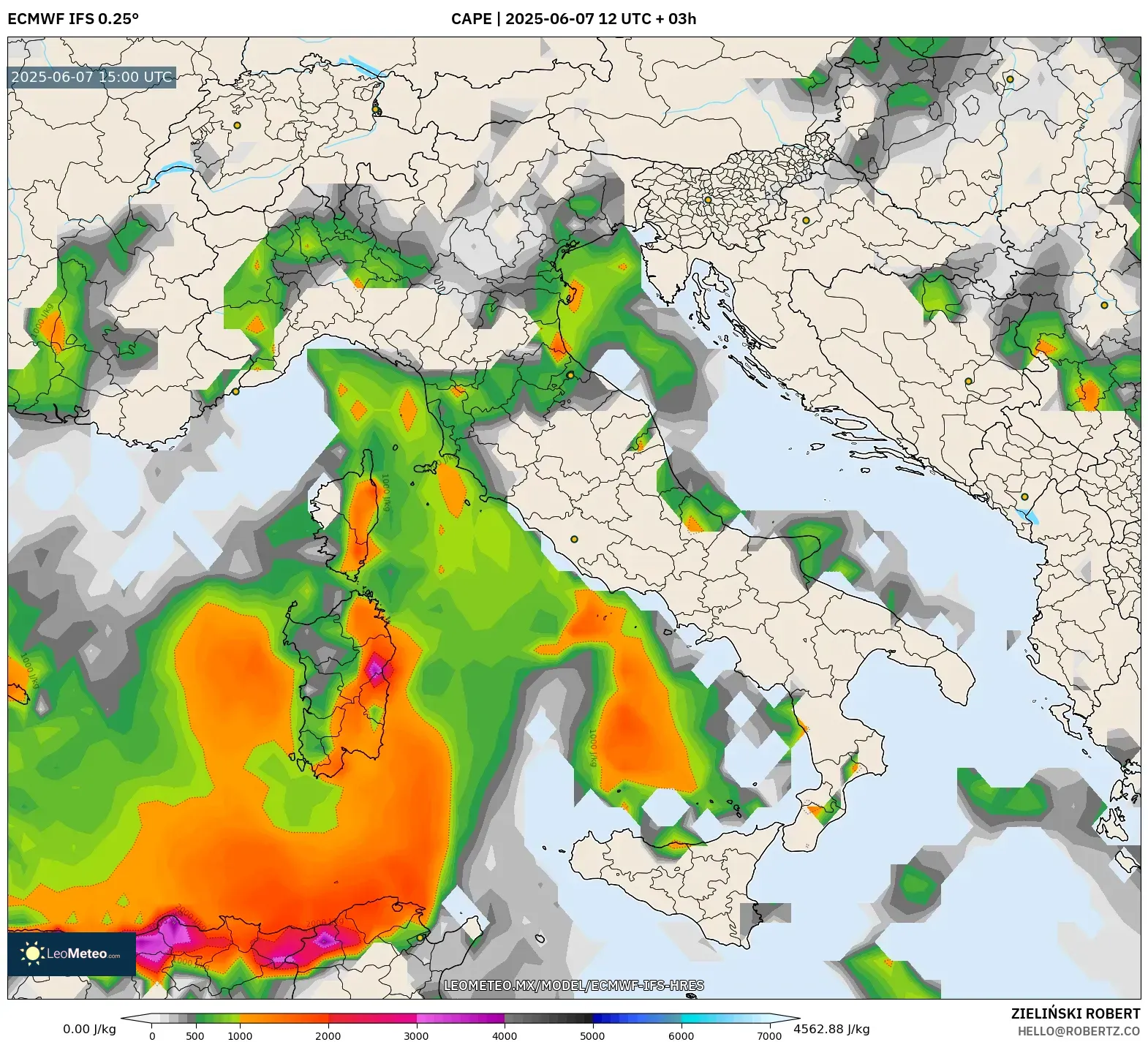 ECMWF IFS 0.25° model - Italia, CAPE ECMWF IFS 0.25° model - Italia, CAPE