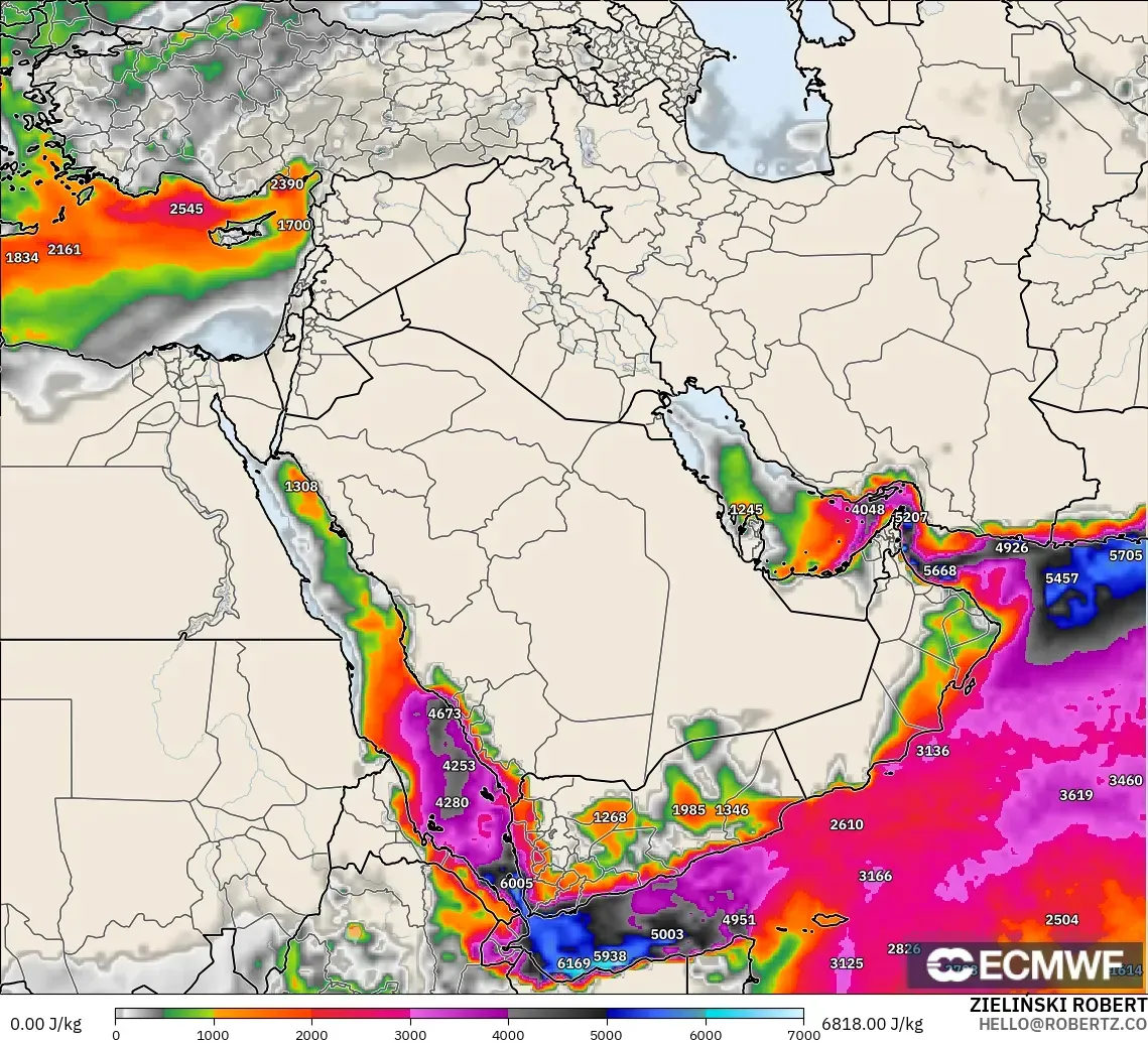 ECMWF IFS 0.25° modelo - Oriente Medio, CAPE