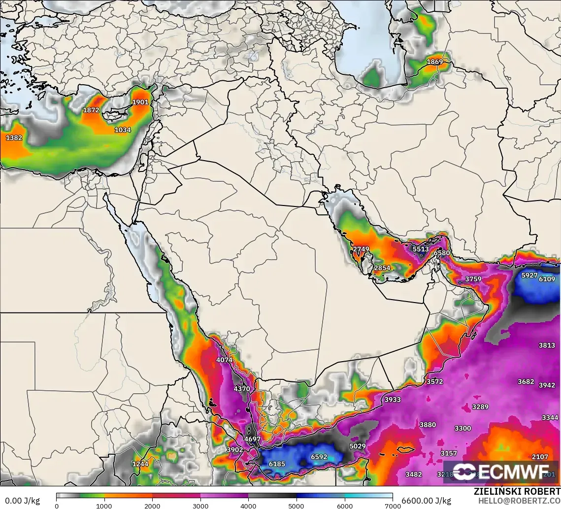 ECMWF IFS 0.25° modelo - Oriente Medio, CAPE