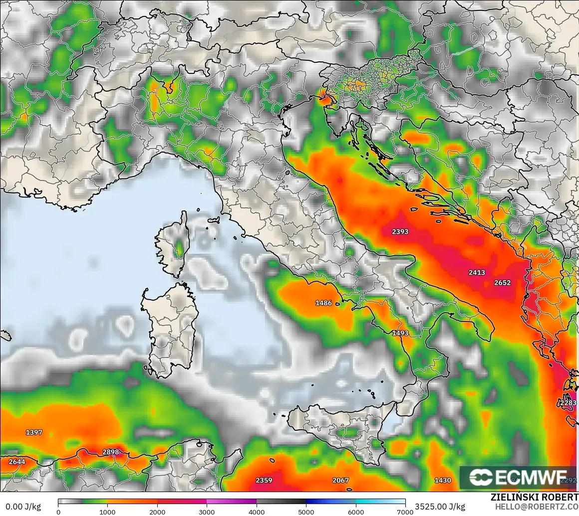 ECMWF IFS 0.25° modelo - Italia, CAPE