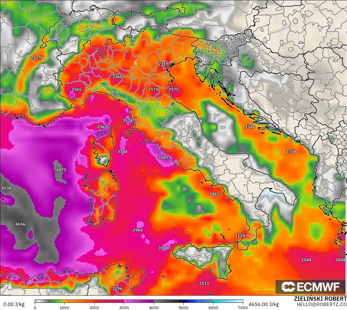 ECMWF IFS 0.25° modelo - Italia, CAPE
